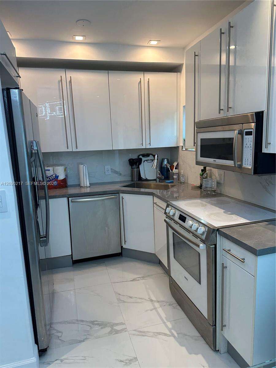734 Michigan Ave, Miami Beach, FL 33139 - For Sale photo 40