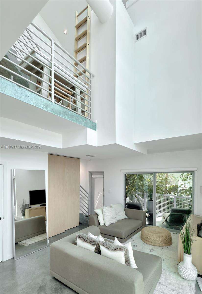 734 Michigan Ave, Miami Beach, FL 33139 - For Sale photo 7
